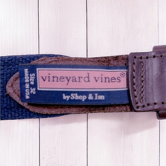 Vineyard Vines Mens Belt 32 Blue Leather Fighting Irish Golf Casual Brown 32 EUC - Picture 8 of 10